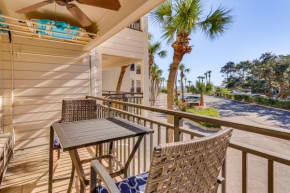 Walk to Coligny Beach Park Condo with Pool Access!